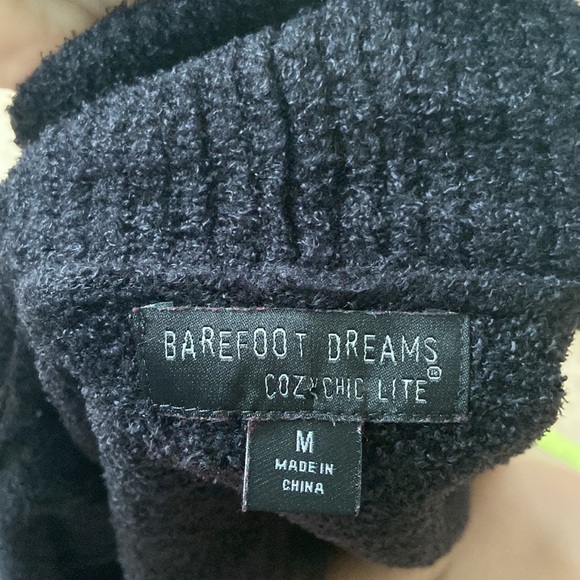 BAREFOOT DREAMS • Black CozyChic Lite Circle Cardigan - Picture 8 of 9